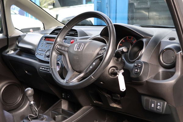 Used Honda Jazz 2013 for sale - 76304401: Photo 4