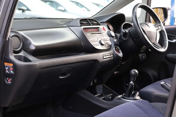 Used Honda Jazz 2013 for sale - 76304401: Photo 9