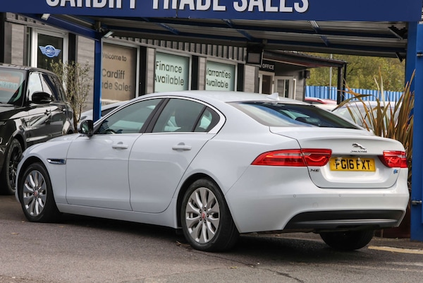 Used Jaguar XE 2016 for sale - 76304400: Photo 13