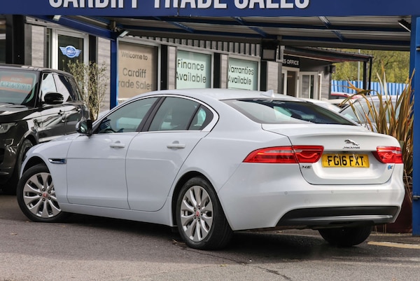 Used Jaguar XE 2016 for sale - 76304400: Photo 14