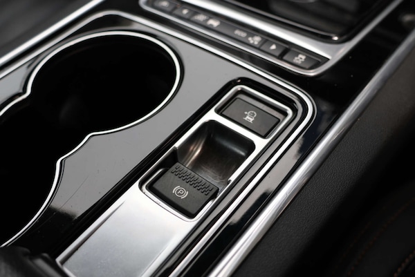 Used Jaguar XE 2016 for sale - 76304400: Photo 19