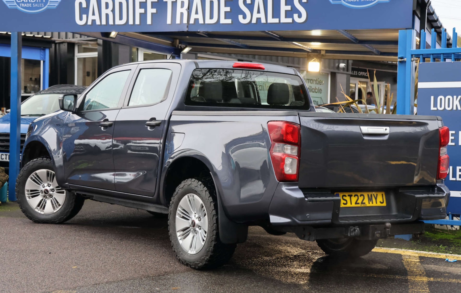 Used Isuzu D-Max 2022 for sale - 76594714: Photo 12