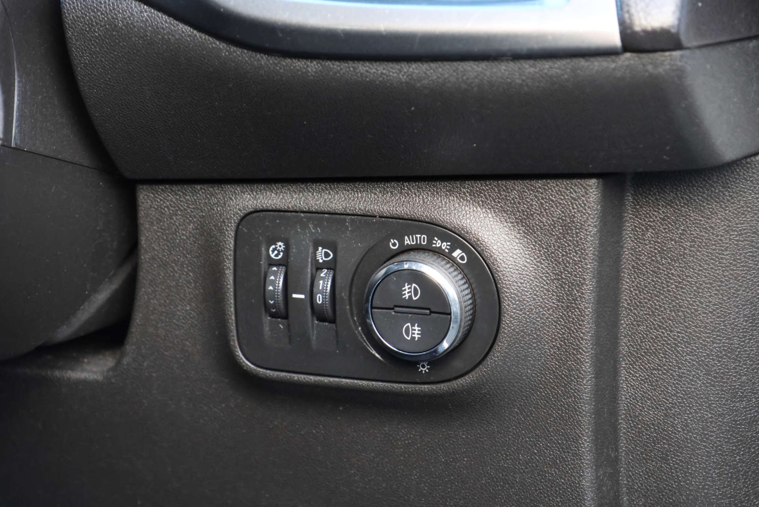 Used Vauxhall Corsa 2018 for sale - 77022373: Photo 18