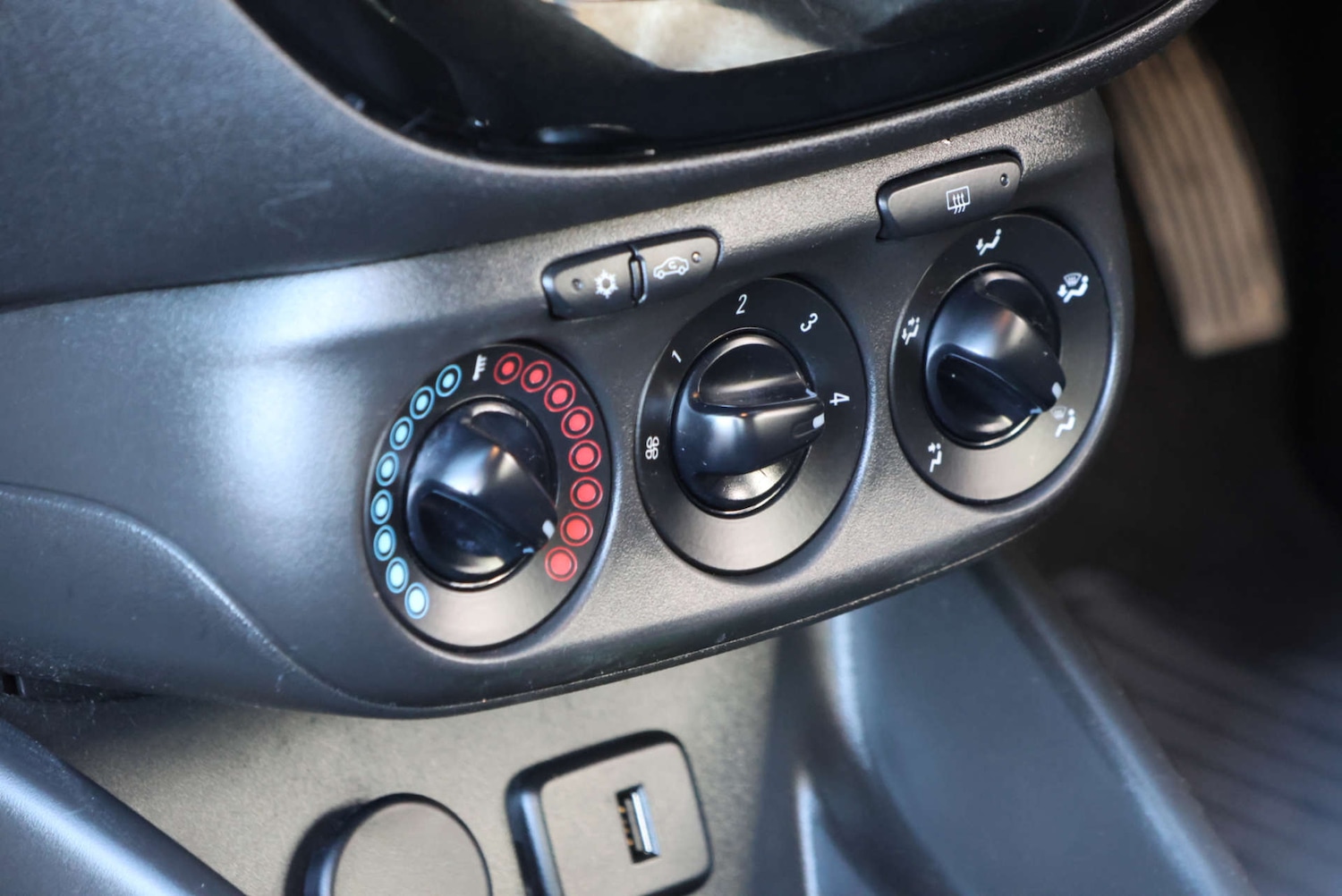 Used Vauxhall Corsa 2018 for sale - 77022373: Photo 20