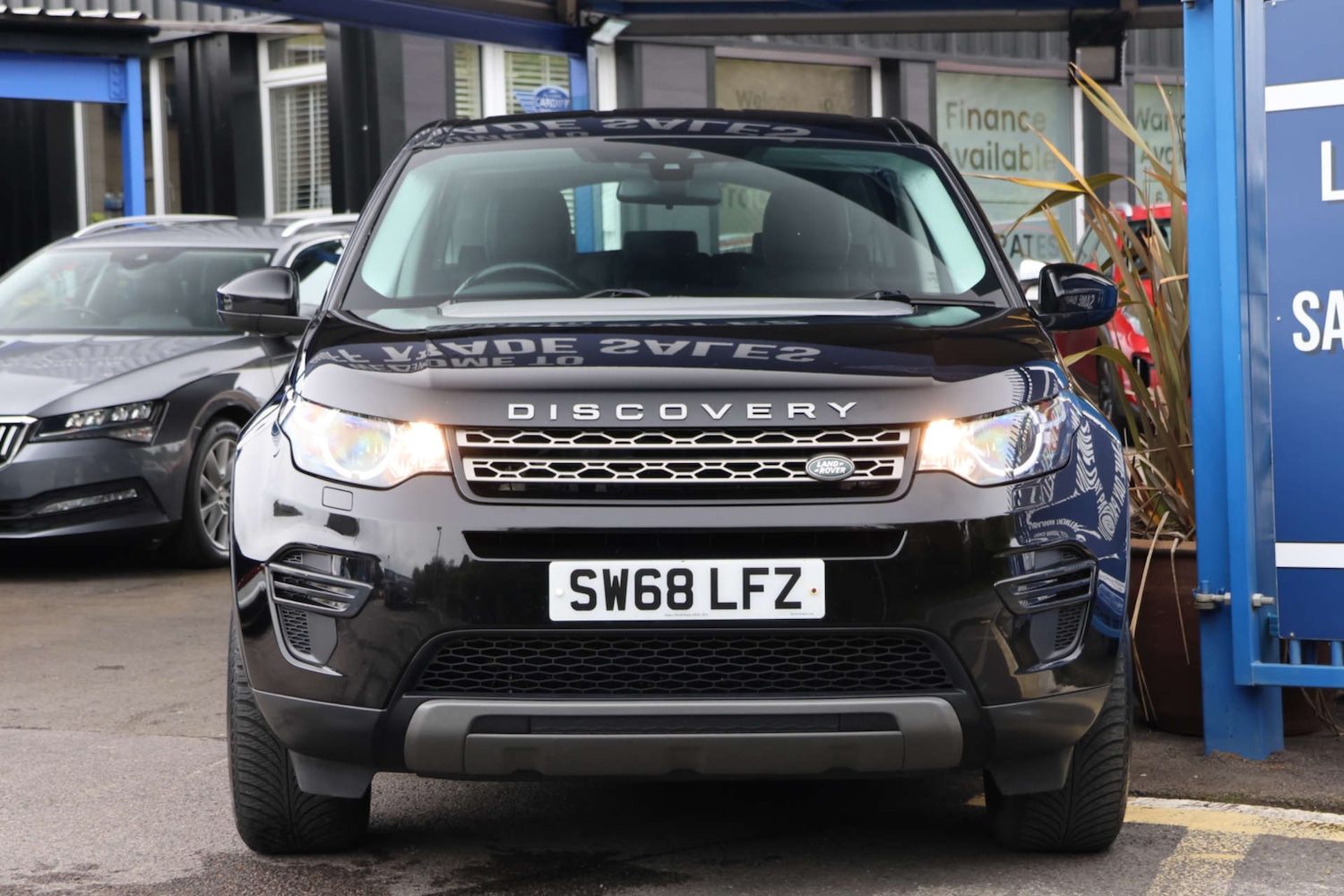 Used Land Rover Discovery Sport 2018 for sale - 78201123: Photo 3