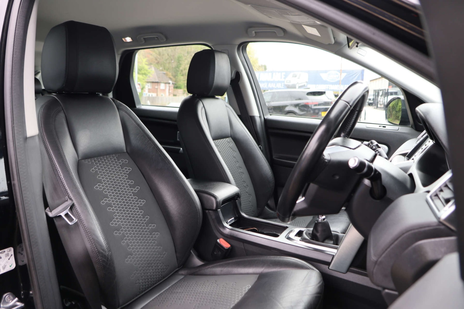 Used Land Rover Discovery Sport 2018 for sale - 78201123: Photo 5