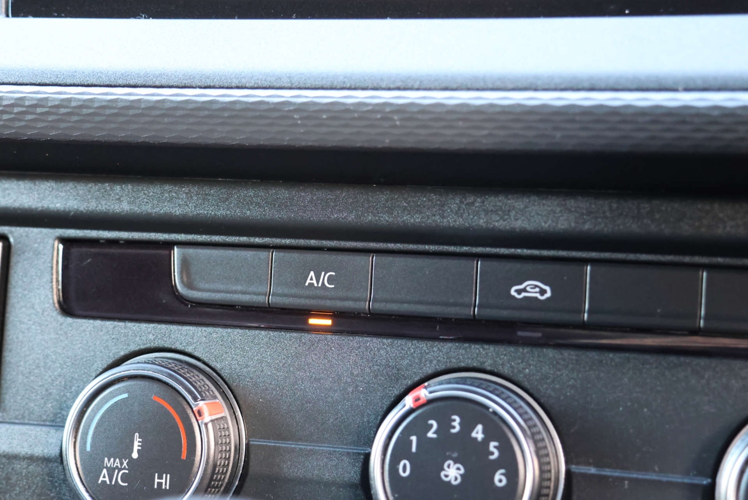 Used Volkswagen Transporter 2023 for sale - 76520313: Photo 18