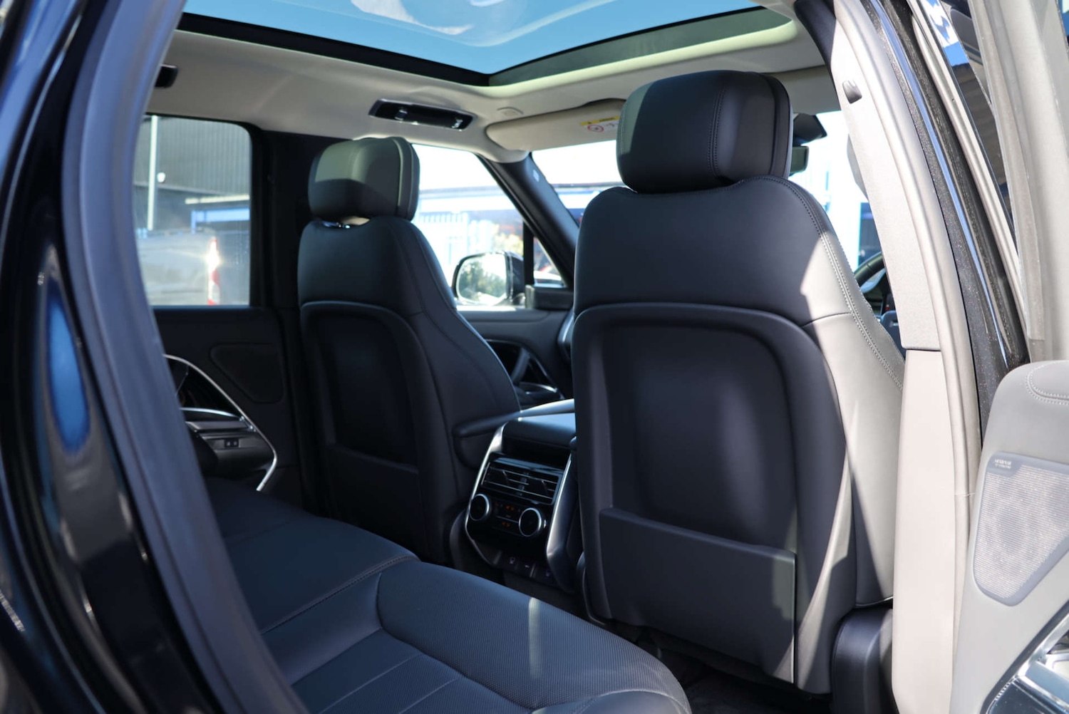 Used Land Rover Range Rover 2024 for sale - 77920840: Photo 9