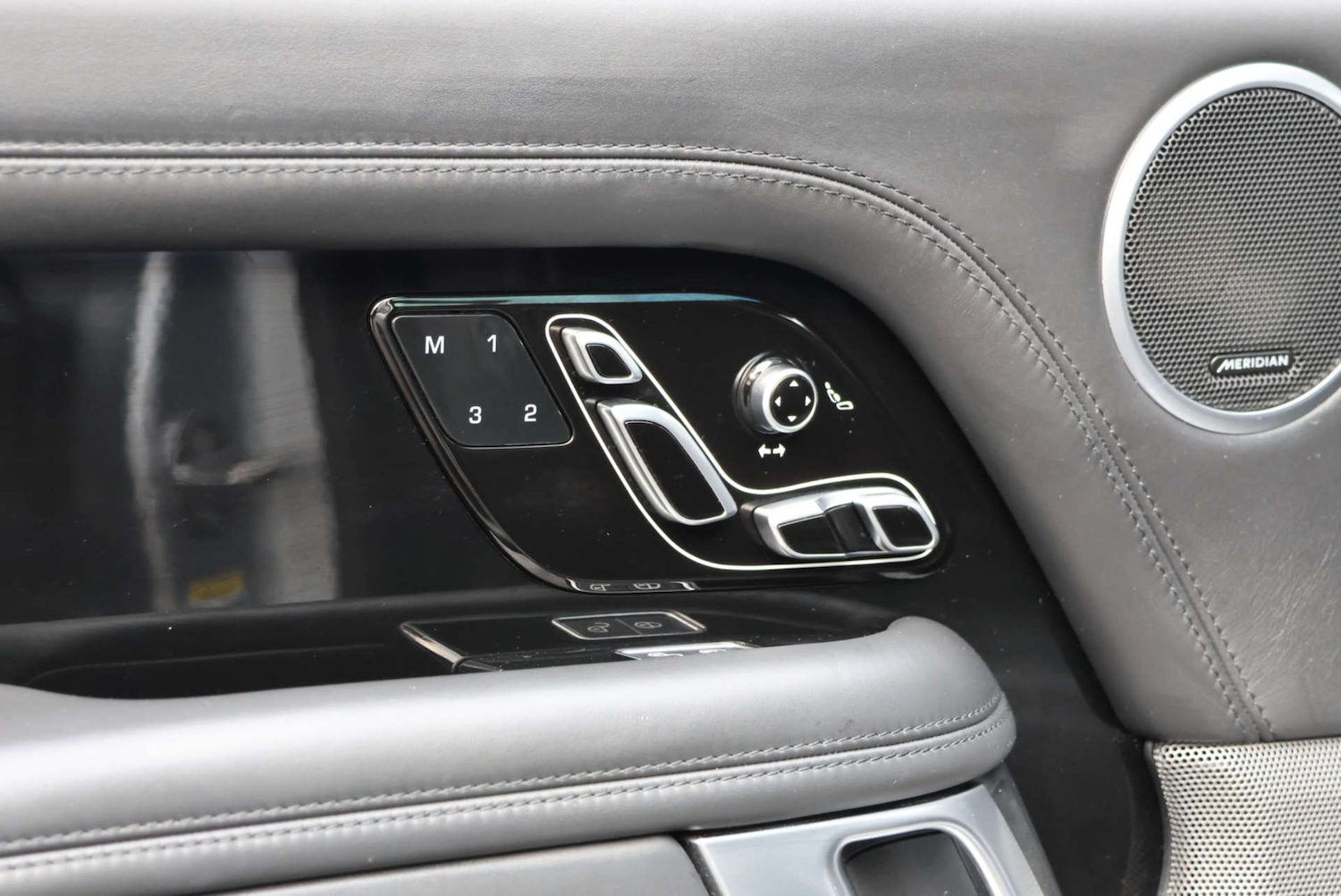 Used Land Rover Range Rover 2019 for sale - 76363957: Photo 13