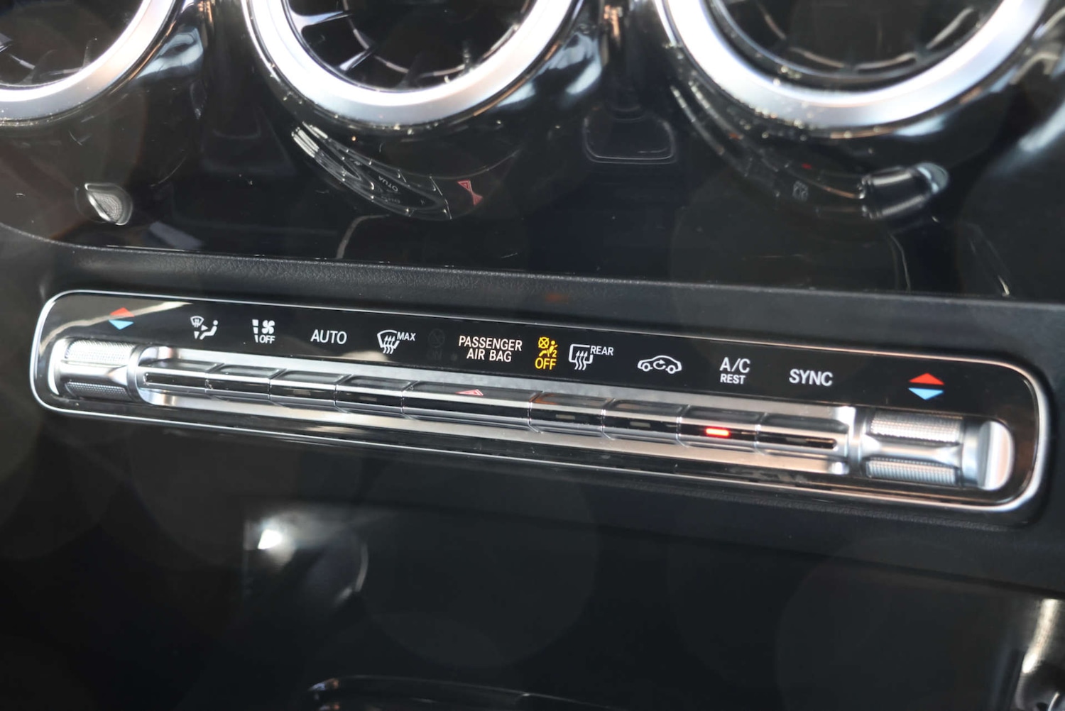 Used Mercedes-Benz CLA 2019 for sale - 76577460: Photo 18