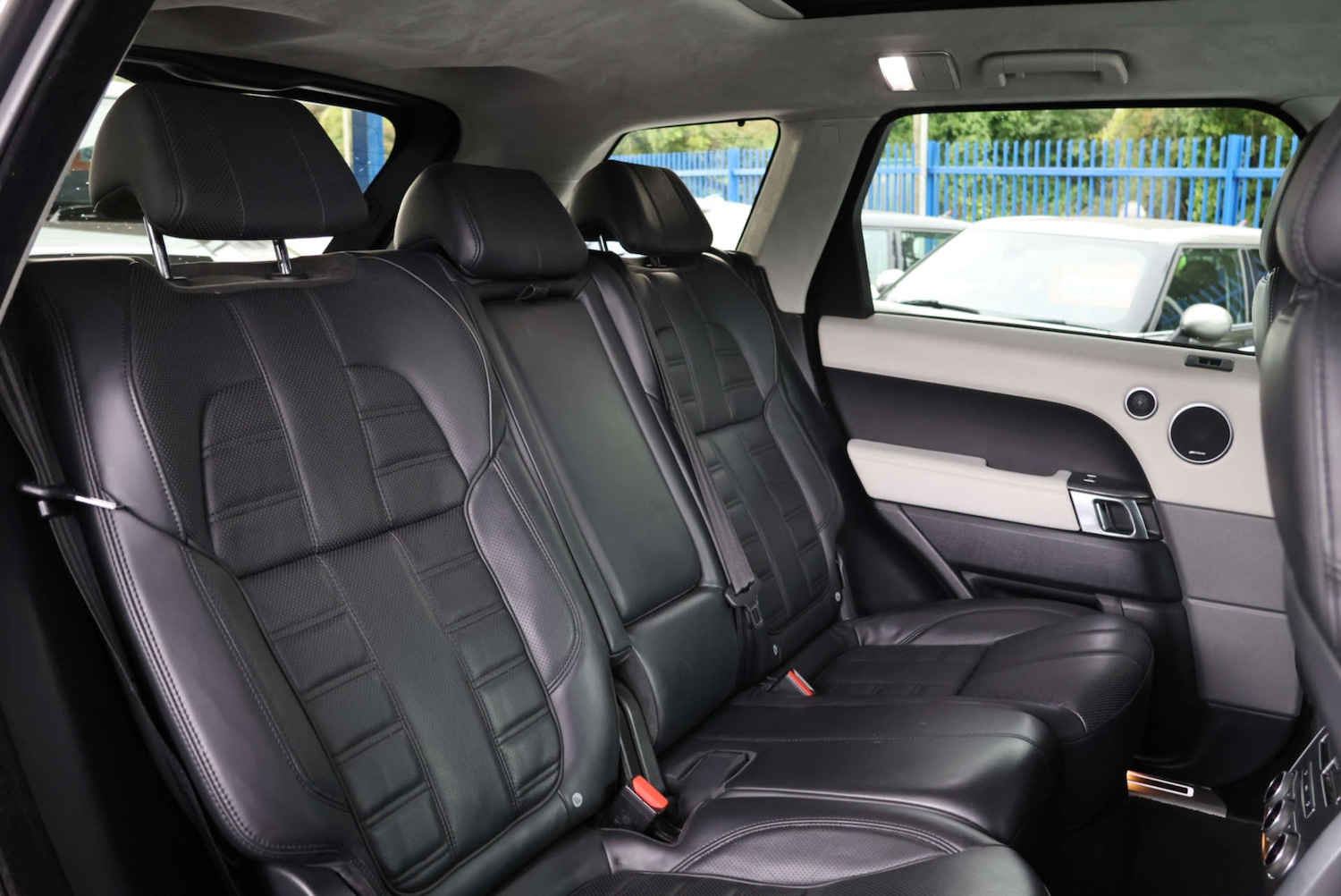 Used Land Rover Range Rover Sport 2017 for sale - 76600934: Photo 10