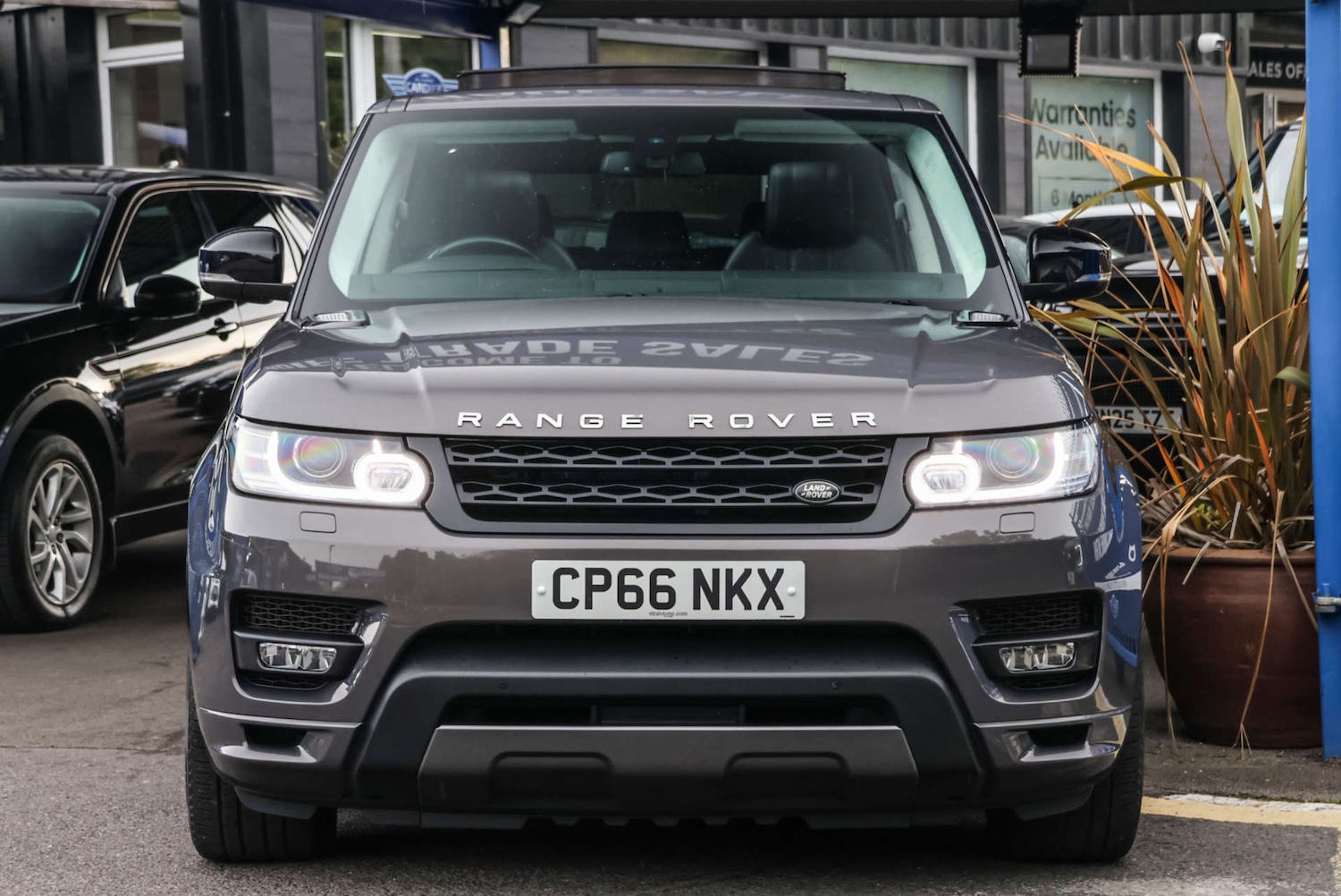 Used Land Rover Range Rover Sport 2017 for sale - 76600934: Photo 3