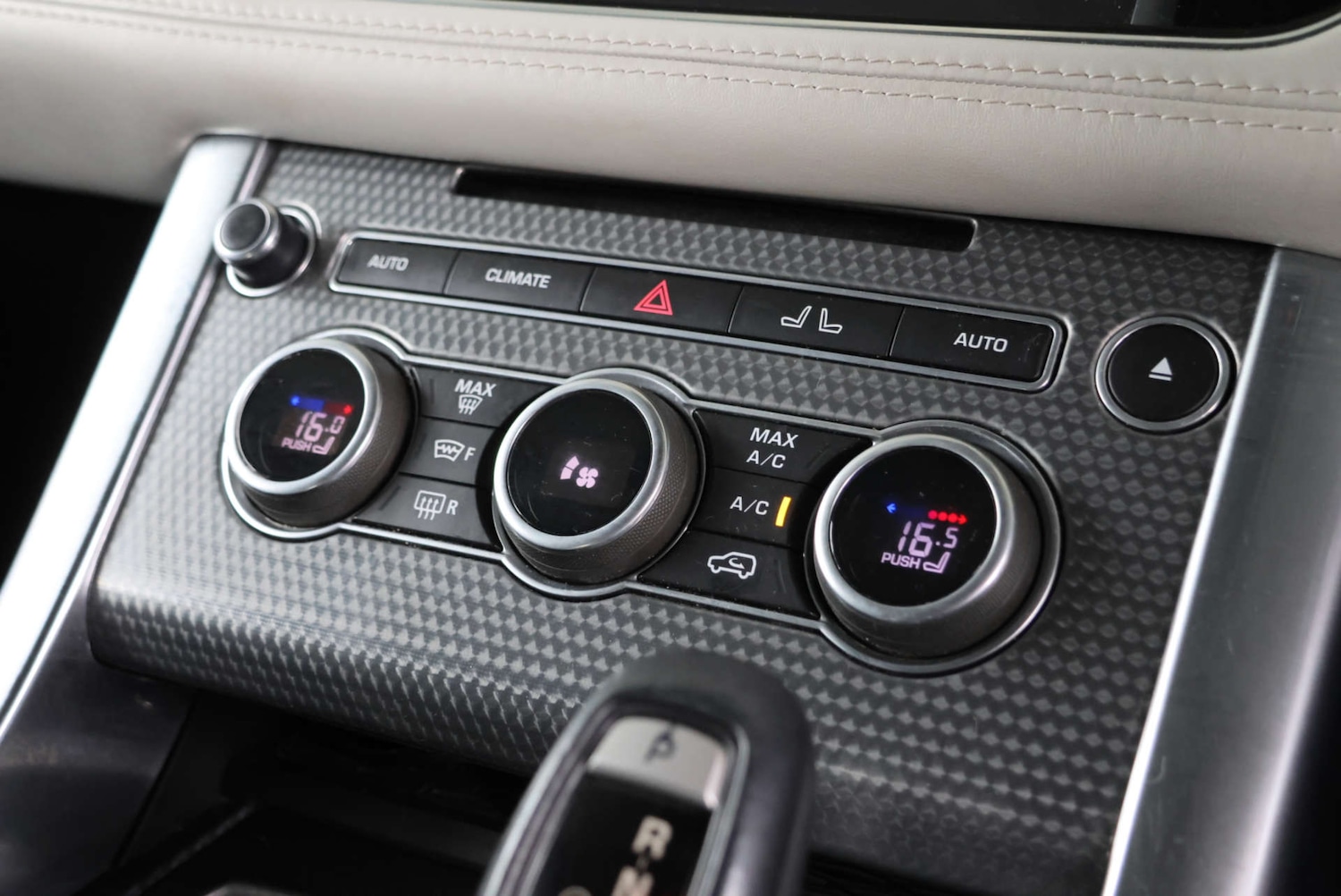 Used Land Rover Range Rover Sport 2017 for sale - 76600934: Photo 31