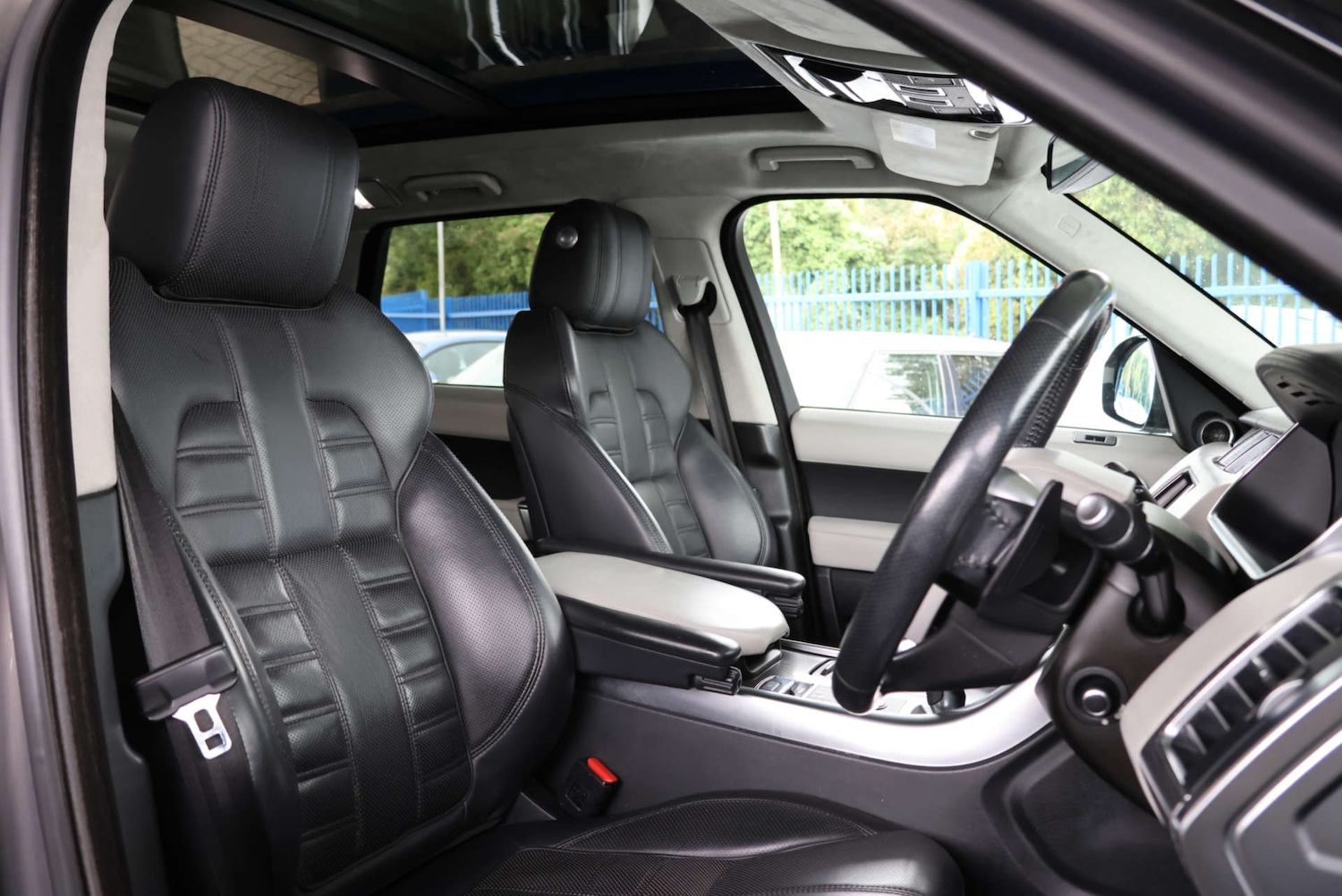 Used Land Rover Range Rover Sport 2017 for sale - 76600934: Photo 7