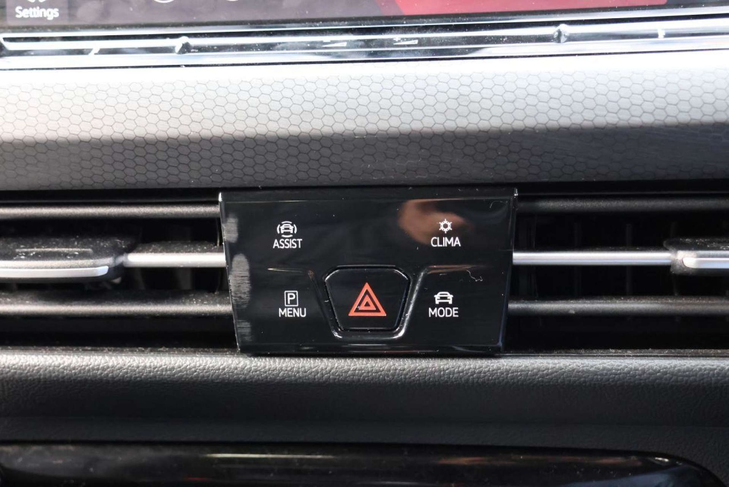 Used Volkswagen Golf 2023 for sale - 76363932: Photo 19