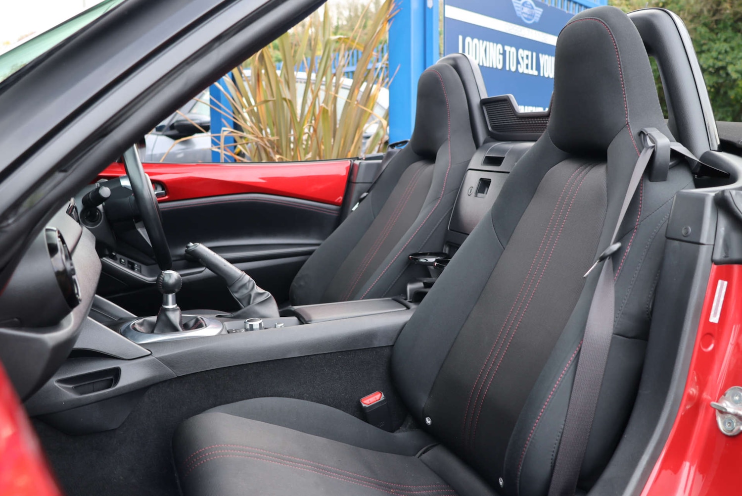 Used Mazda MX-5 2016 for sale - 76481438: Photo 6