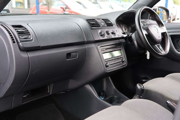 Used Skoda Fabia 2014 for sale - 76278550: Photo 10