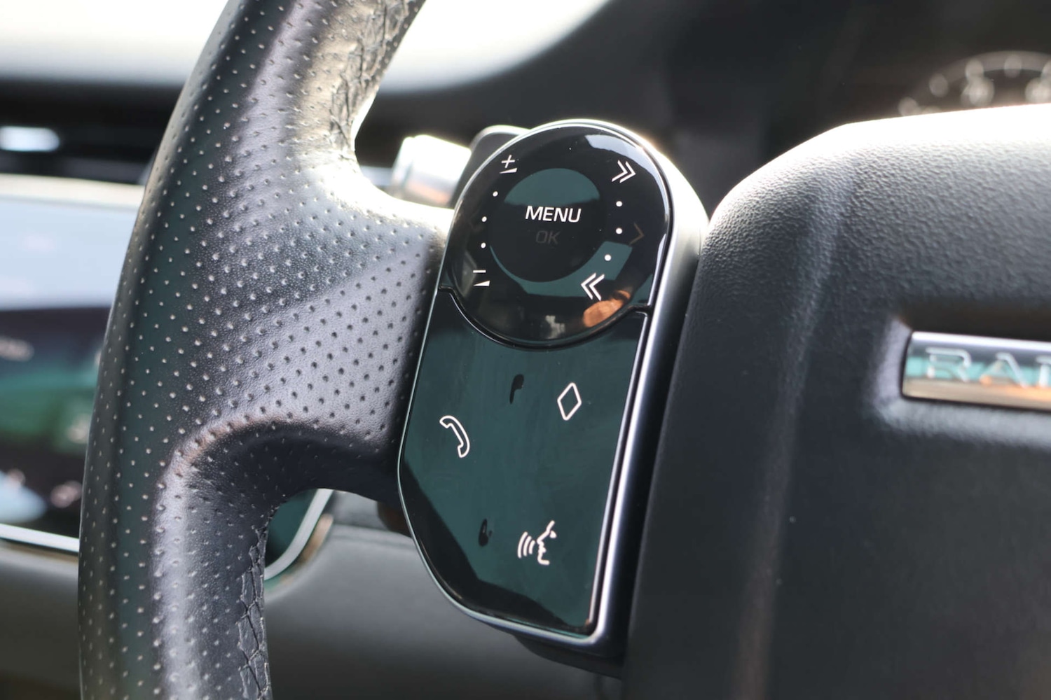 Used Land Rover Range Rover Evoque 2019 for sale - 77974141: Photo 37