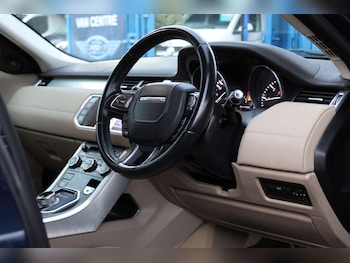 Used Land Rover Range Rover Evoque 2013 for sale - 77022385: Photo