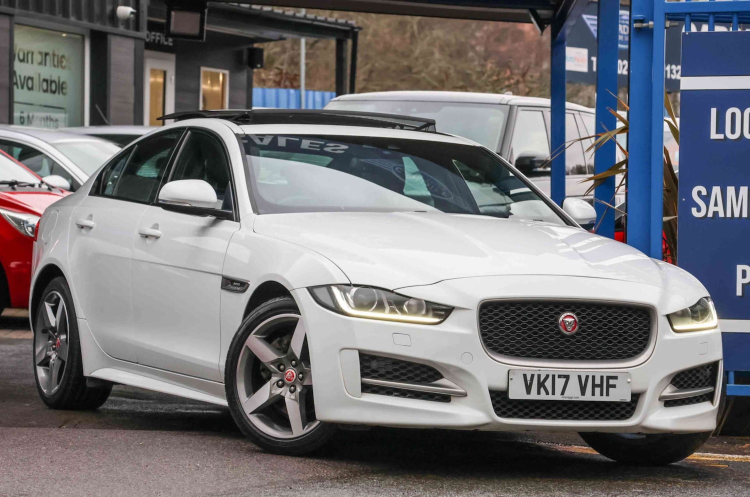 Used Jaguar XE 2017 for sale - 77420208: Photo 1