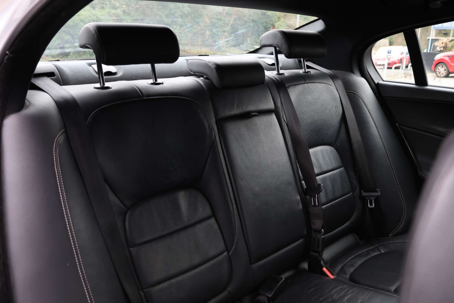 Used Jaguar XE 2017 for sale - 77420208: Photo 6