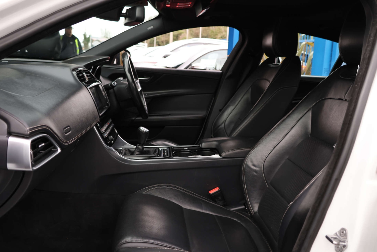 Used Jaguar XE 2017 for sale - 77420208: Photo 8