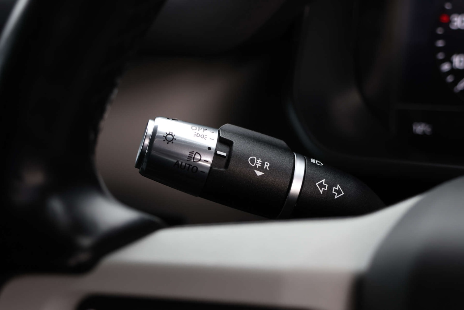 Used Land Rover Defender 2021 for sale - 77946325: Photo 30