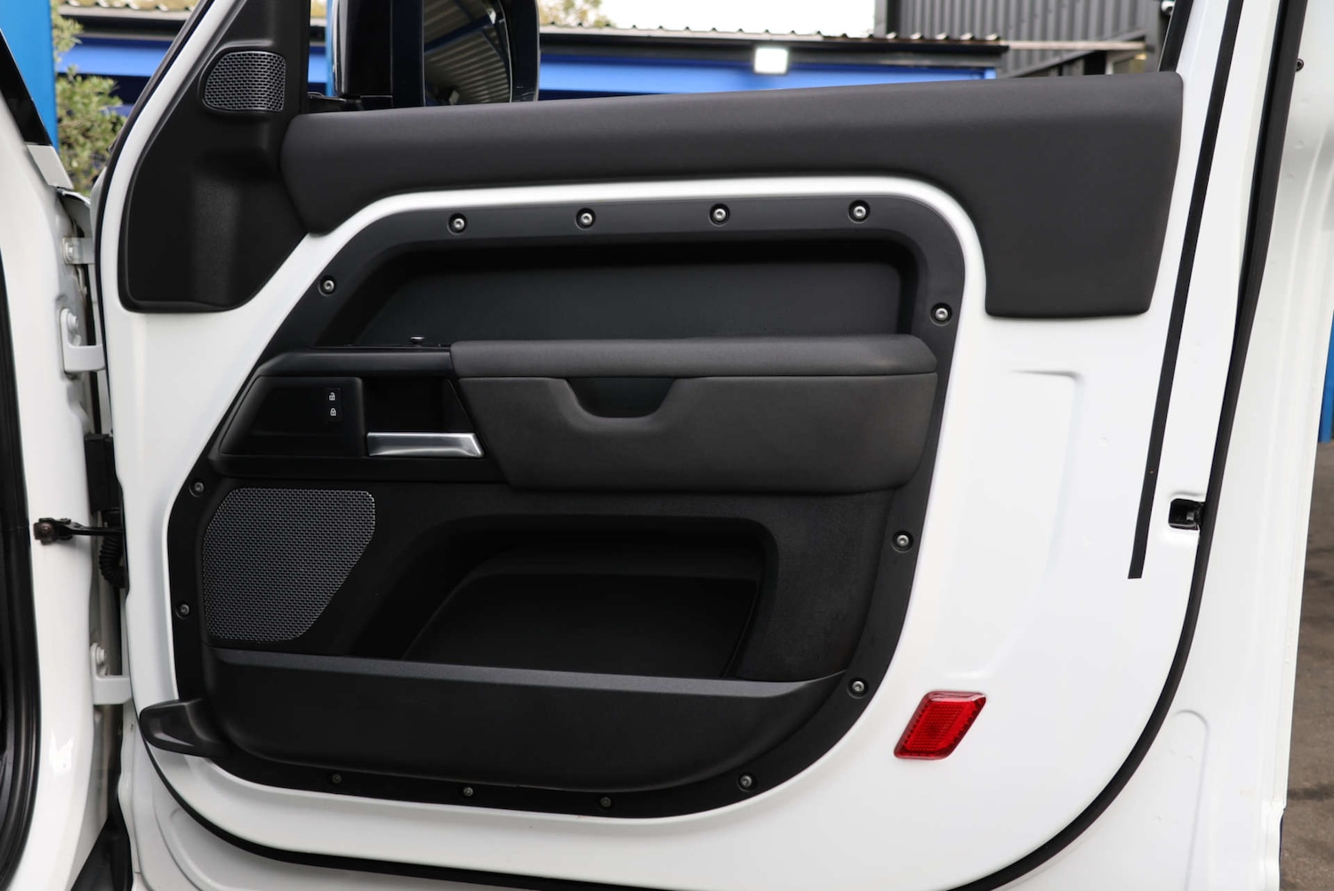 Used Land Rover Defender 2021 for sale - 77946325: Photo 46