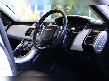 Used Land Rover Range Rover Sport 2015 for sale - 78379169: Photo