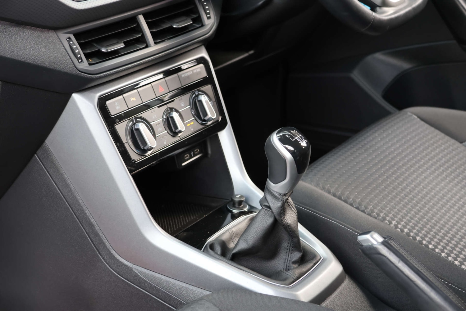 Used Volkswagen T-Cross 2022 for sale - 76601203: Photo 11