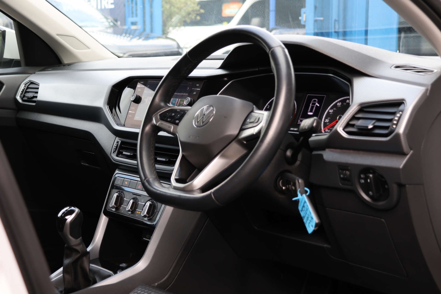 Used Volkswagen T-Cross 2022 for sale - 76601203: Photo 4