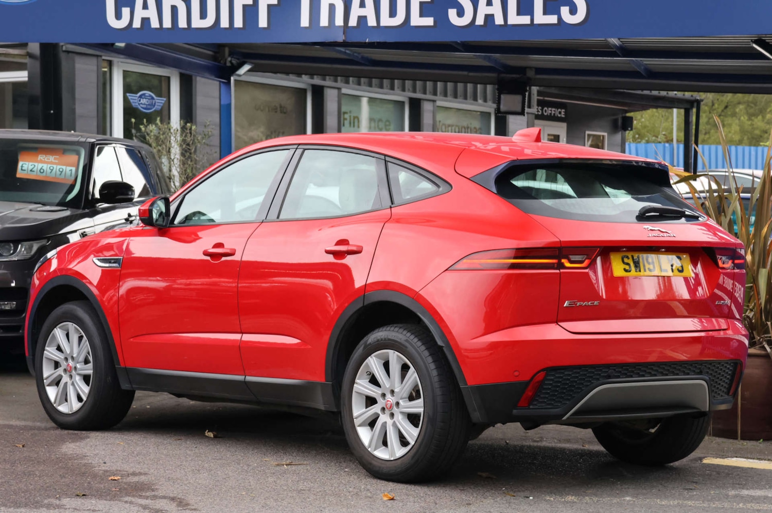 Used Jaguar E-Pace 2019 for sale - 76601434: Photo 13