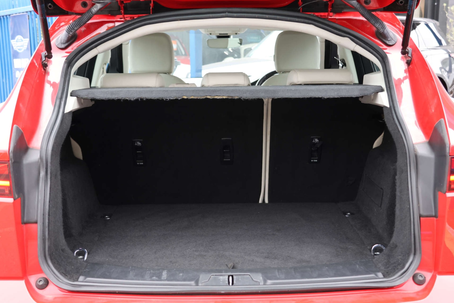 Used Jaguar E-Pace 2019 for sale - 76601434: Photo 23