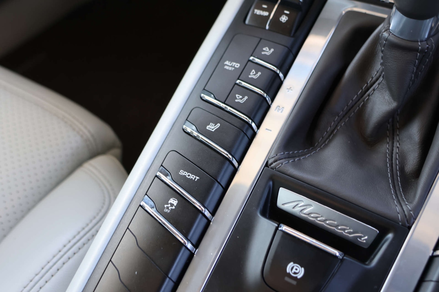 Used Porsche Macan 2017 for sale - 78108351: Photo 27