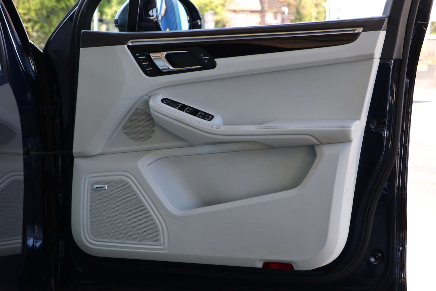 Used Porsche Macan 2017 for sale - 78108351: Photo 36