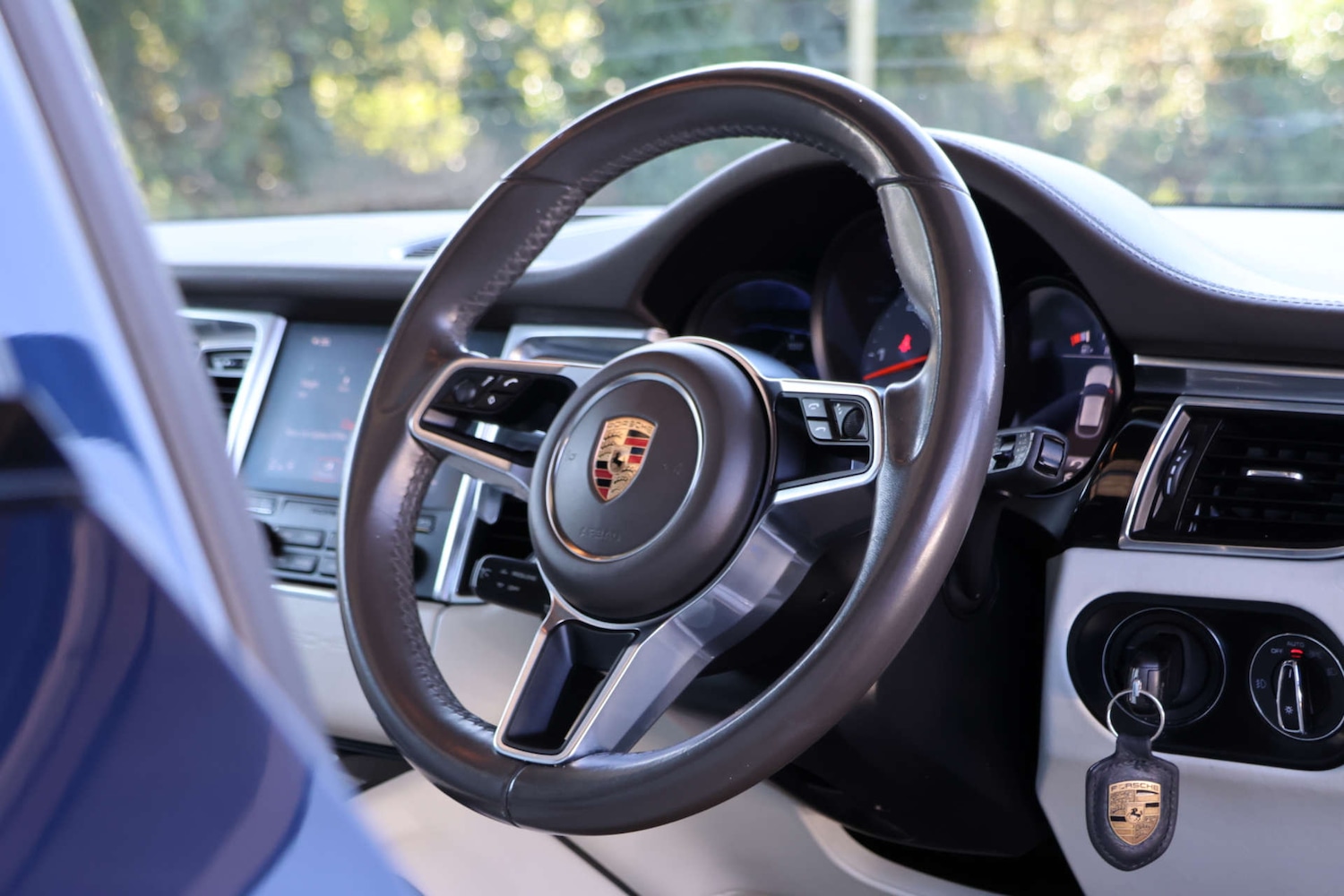 Used Porsche Macan 2017 for sale - 78108351: Photo 39