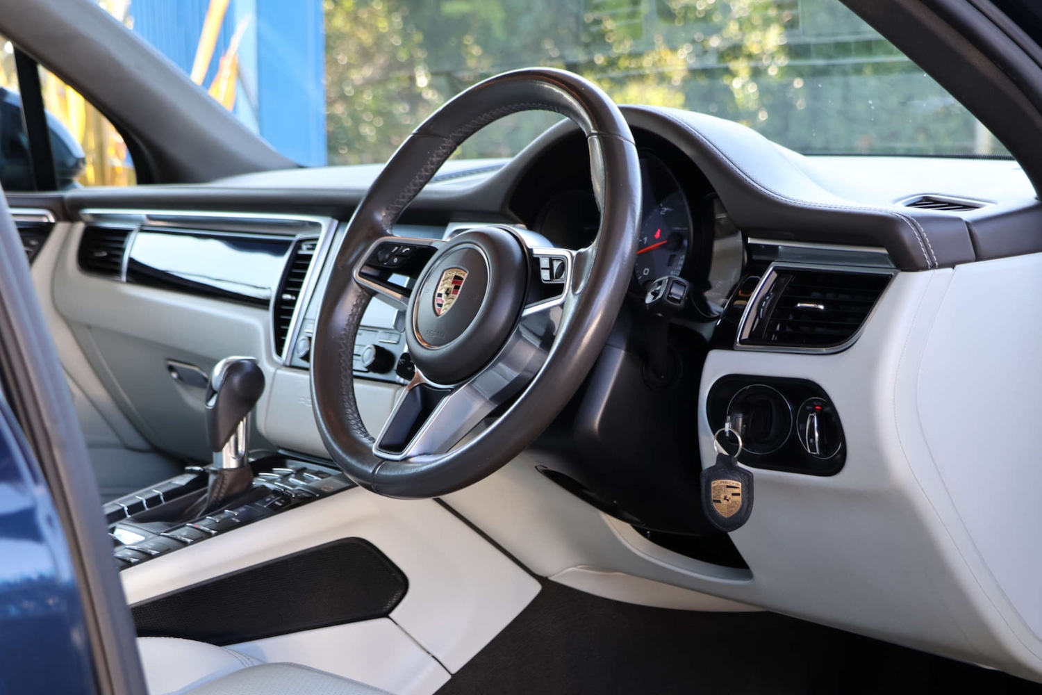 Used Porsche Macan 2017 for sale - 78108351: Photo 5