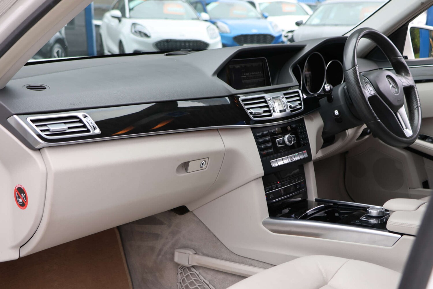 Used Mercedes-Benz E Class 2013 for sale - 78003809: Photo 11