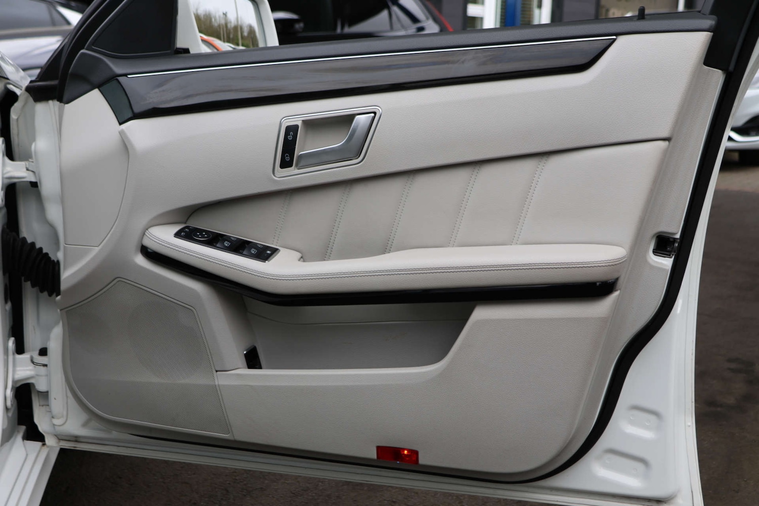 Used Mercedes-Benz E Class 2013 for sale - 78003809: Photo 19