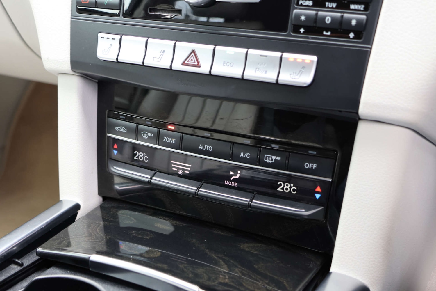 Used Mercedes-Benz E Class 2013 for sale - 78003809: Photo 26