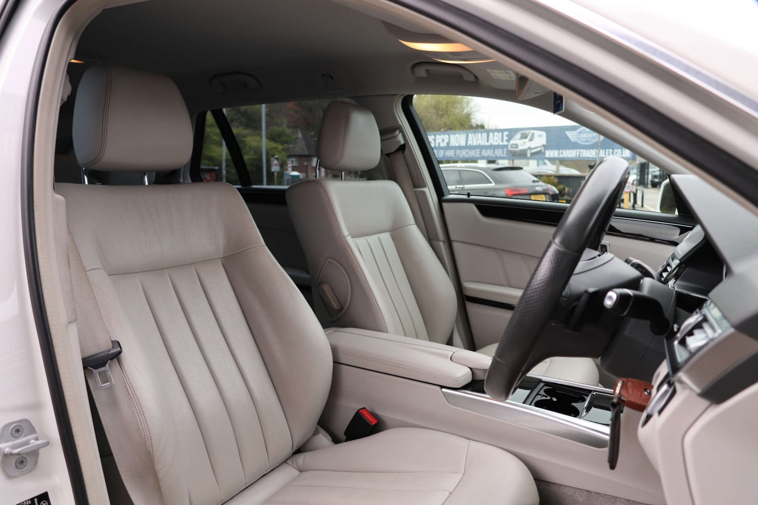 Used Mercedes-Benz E Class 2013 for sale - 78003809: Photo 5