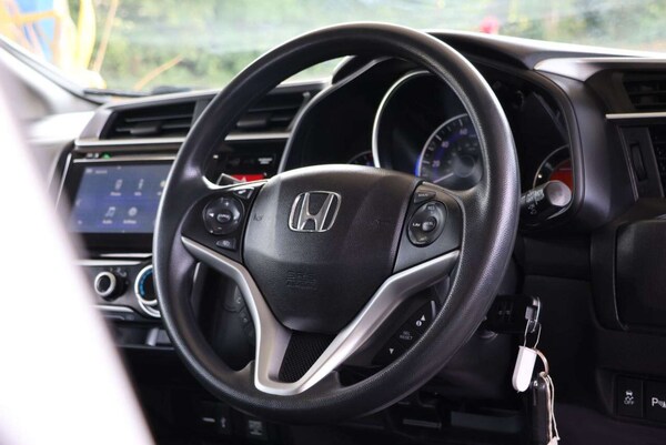 Used Honda Jazz 2017 for sale - 75819125: Photo 28