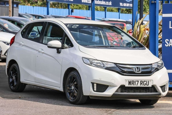 Used Honda Jazz 2017 for sale - 75819125: Photo 2