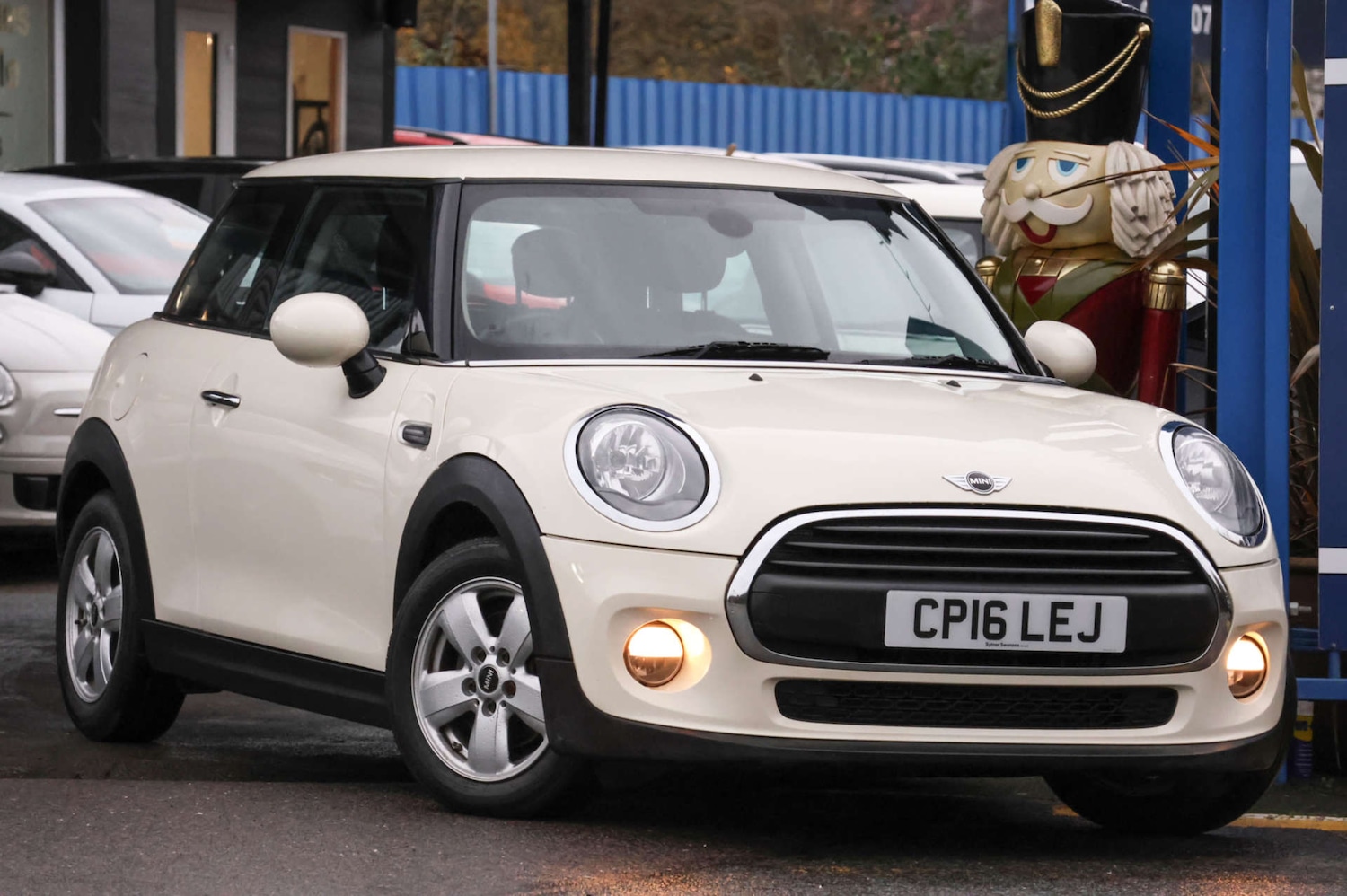 Used MINI Hatch 2016 for sale - 76884374: Photo 1