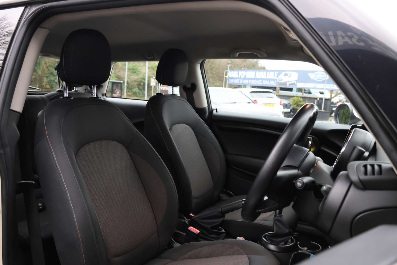 Used MINI Hatch 2016 for sale - 76884374: Photo 5