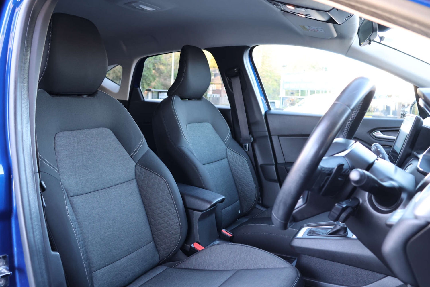 Used Renault Captur 2022 for sale - 76694835: Photo 5