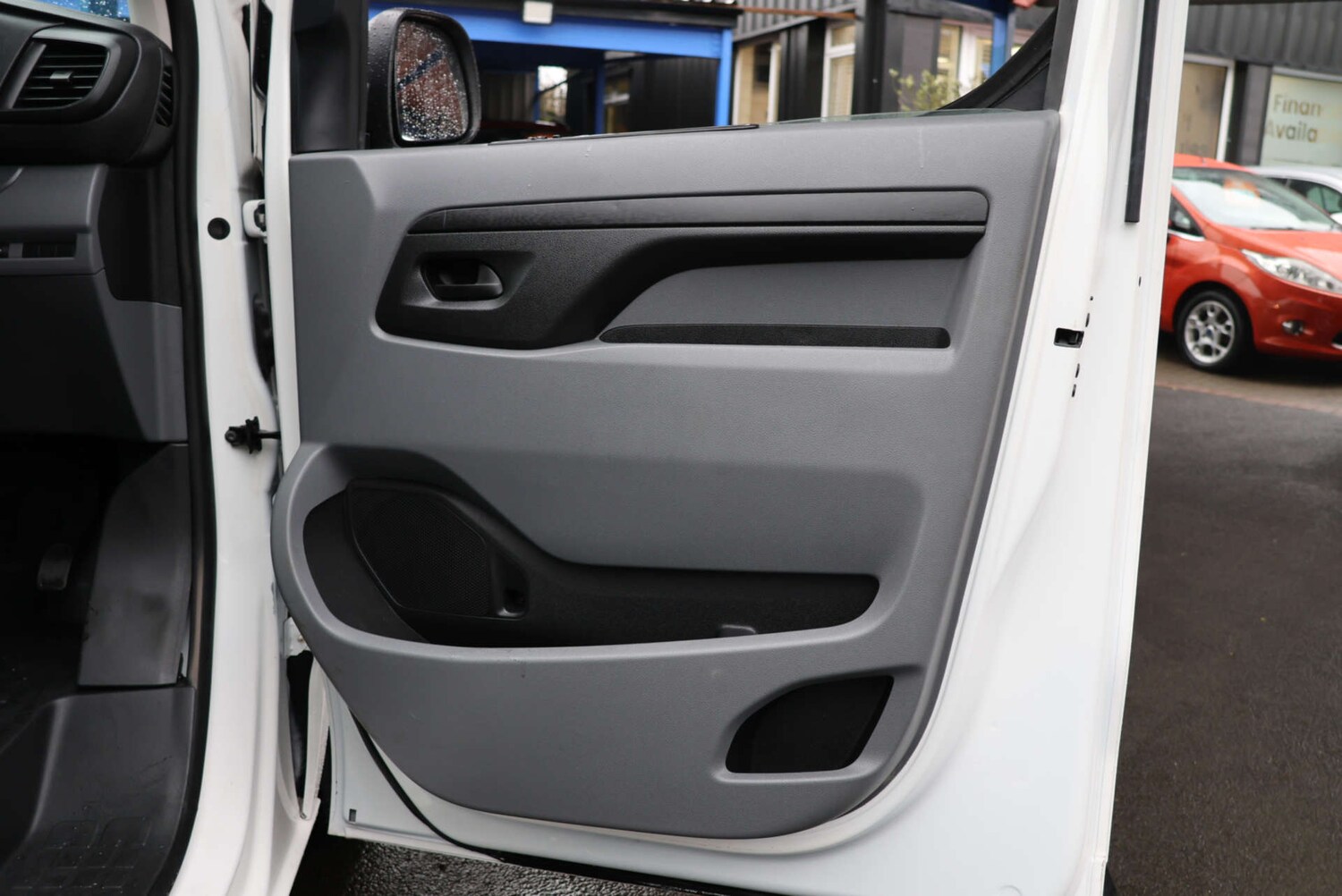 Used Peugeot Expert 2022 for sale - 77630700: Photo 12