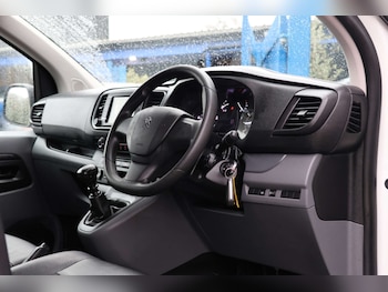 Used Peugeot Expert 2022 for sale - 77630700: Photo