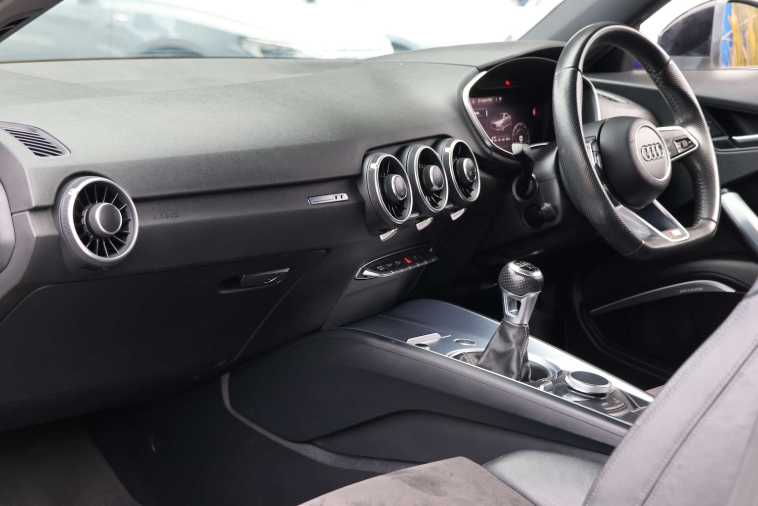 Used Audi TT 2018 for sale - 76601199: Photo 10