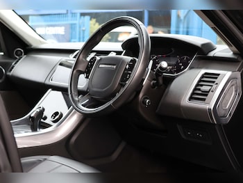 Used Land Rover Range Rover Sport 2018 for sale - 76278628: Photo 4